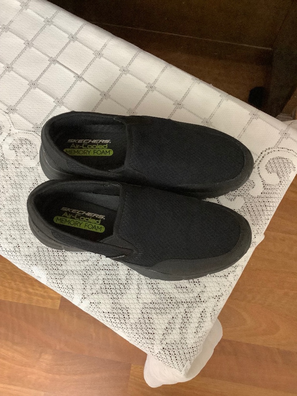 Men’s Skechers shoes  8